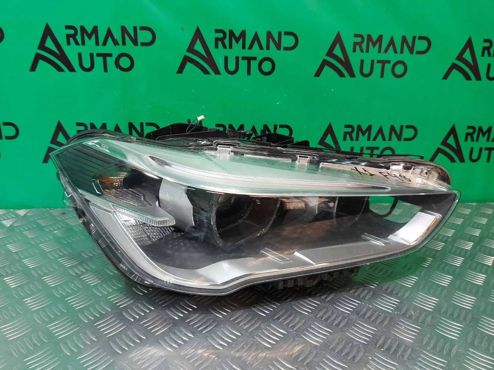 Фара BMW X1 2015-2019 63117436462 F48, правая