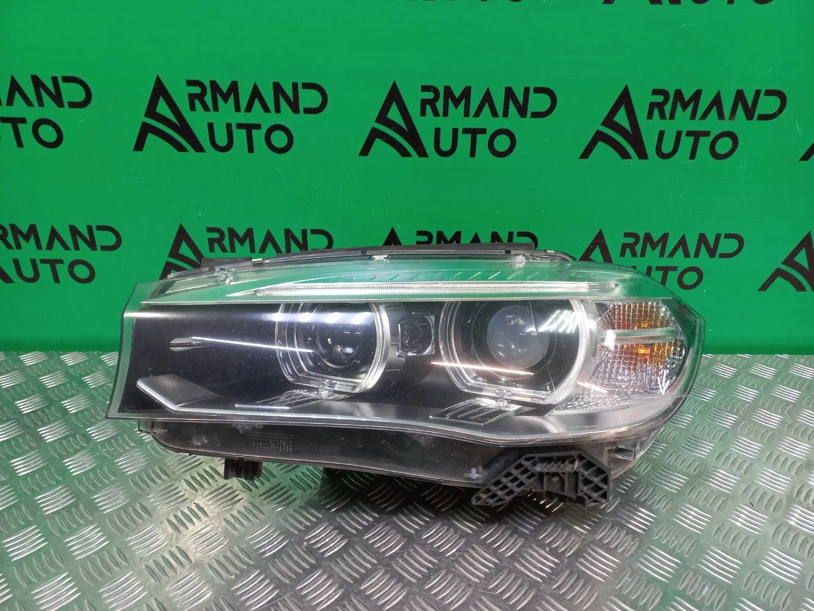 Фара BMW X5 2013-2018 63117317101 F15, левая