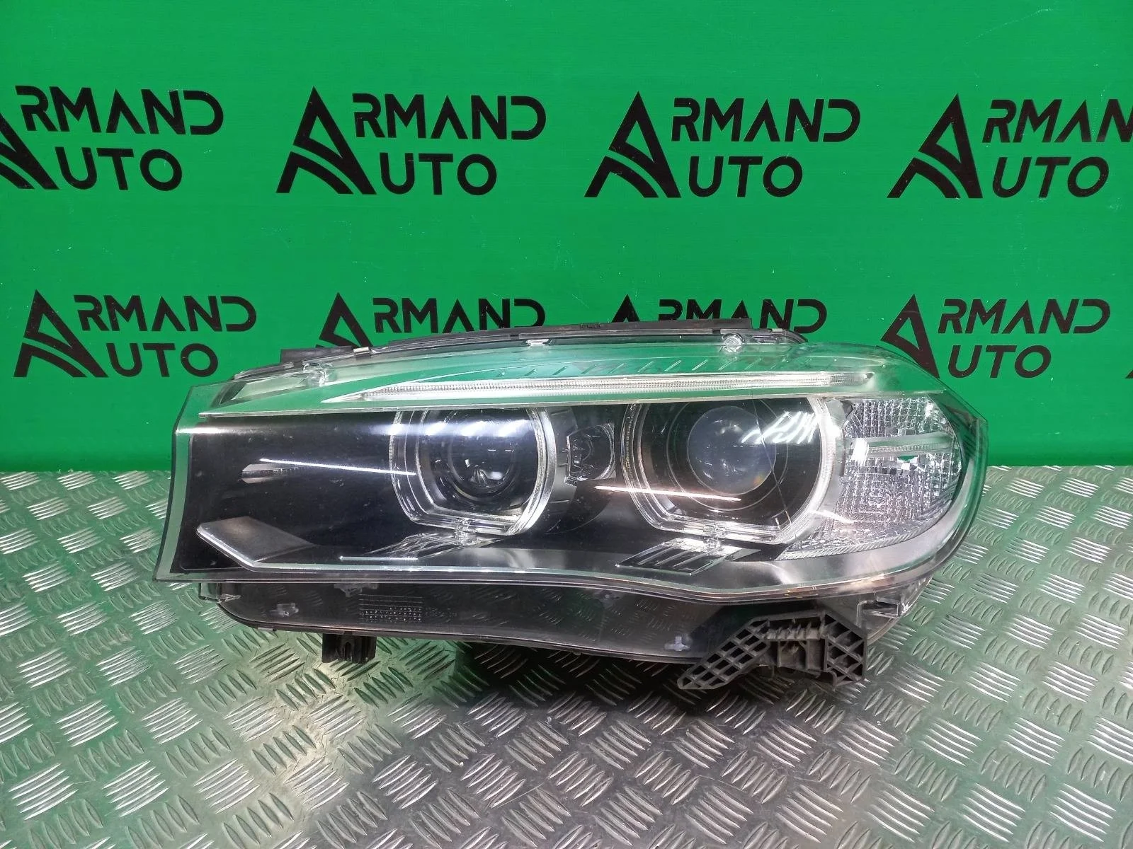 Фара BMW X5 2013-2018 63117317101 F15, левая