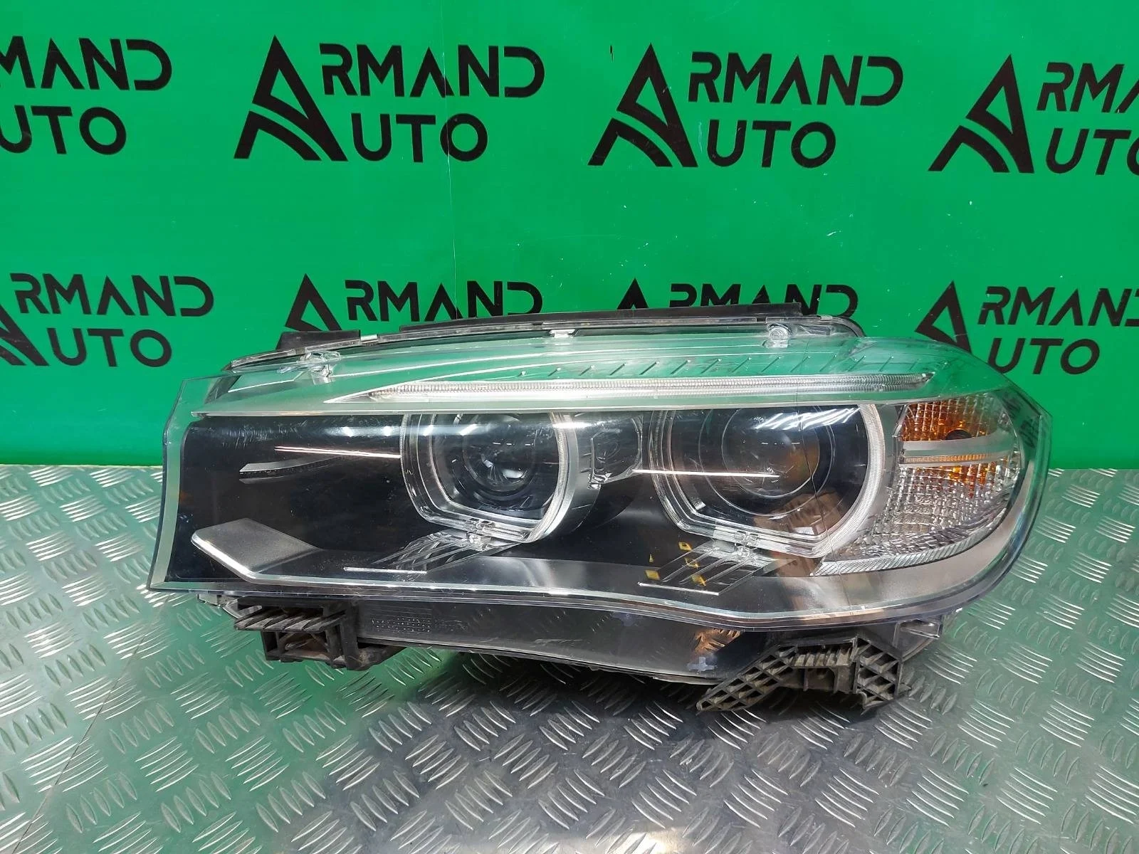 Фара BMW X5 2013-2018 63117317101 F15, левая