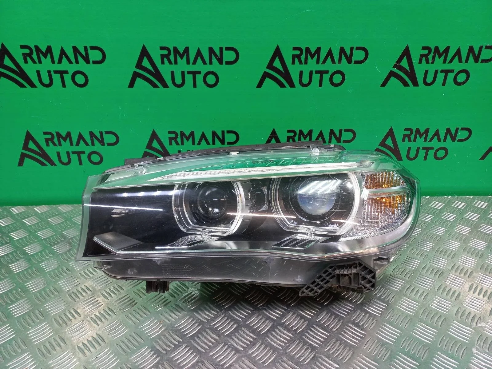 Фара BMW X5 2013-2018 63117317101 F15, левая