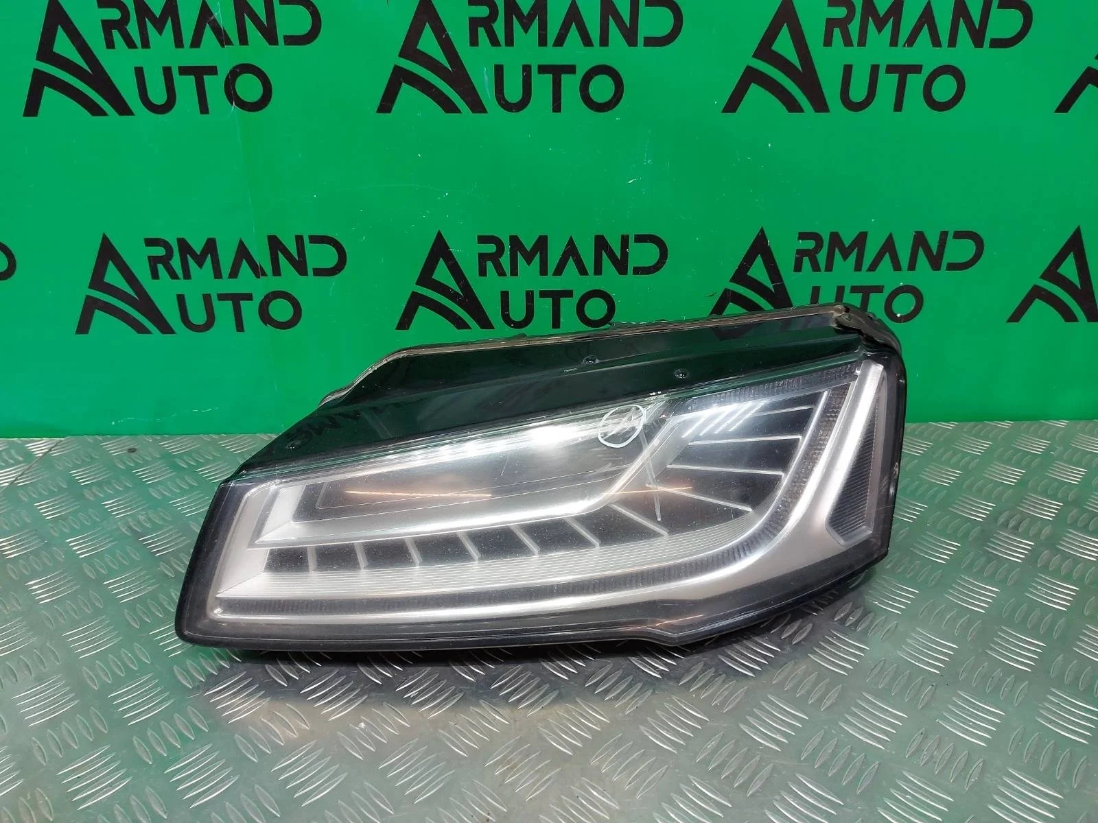 Фара Audi A8 2013-2017 4H0941773B 3 D4, левая