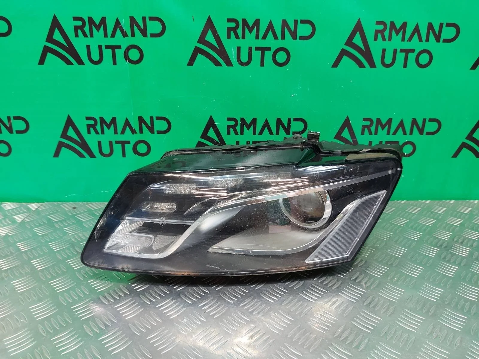 Фара Audi Q5 2008-2012 8R0941029AF 1 8R, левая