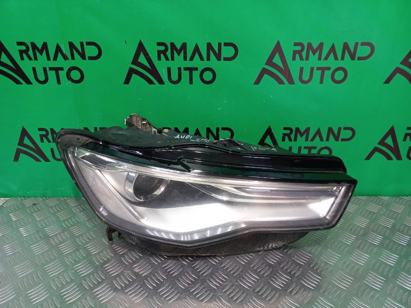 Фара Audi A6 2014-2018 4G0941044F 4 C7, правая