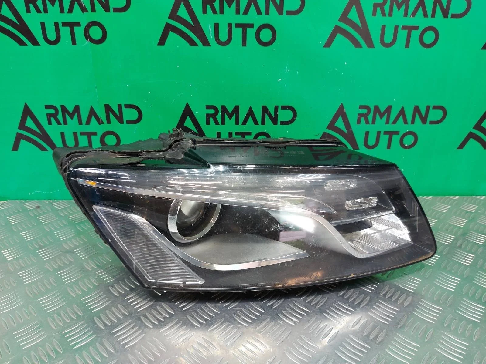 Фара Audi Q5 2008-2012 8R0941030AF 1 8R, правая