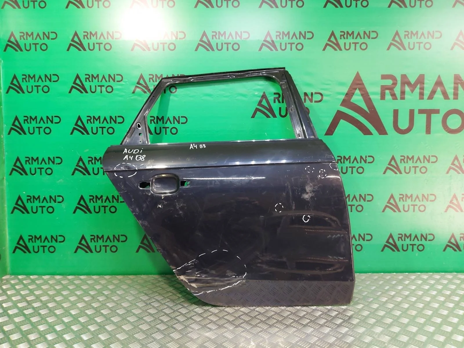 Дверь Audi A4 2007-2015 8K9833052D 4 B8, задняя правая