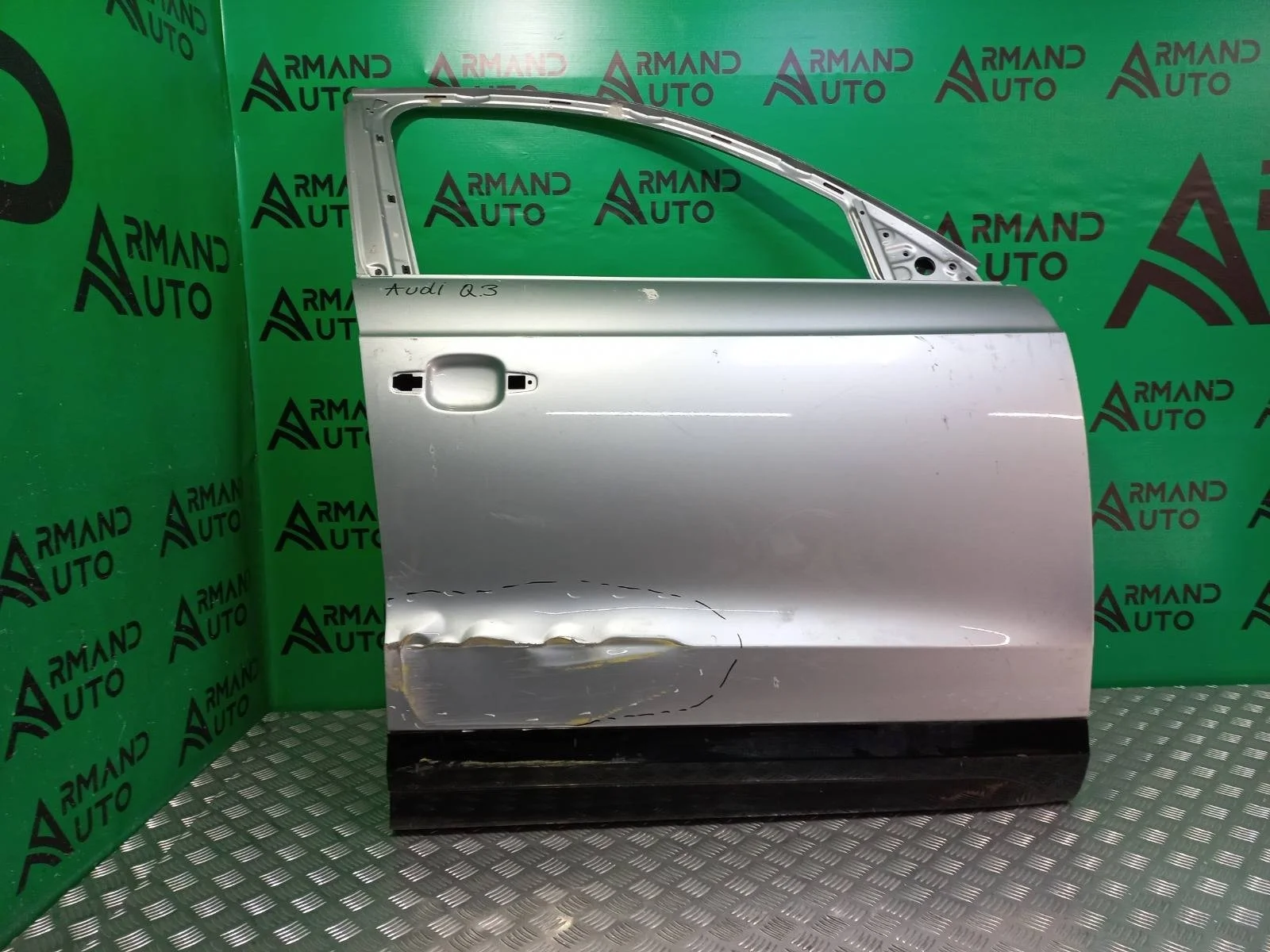 Дверь Audi Q3 2011-2018 8U0831052C 1 8U, передняя правая