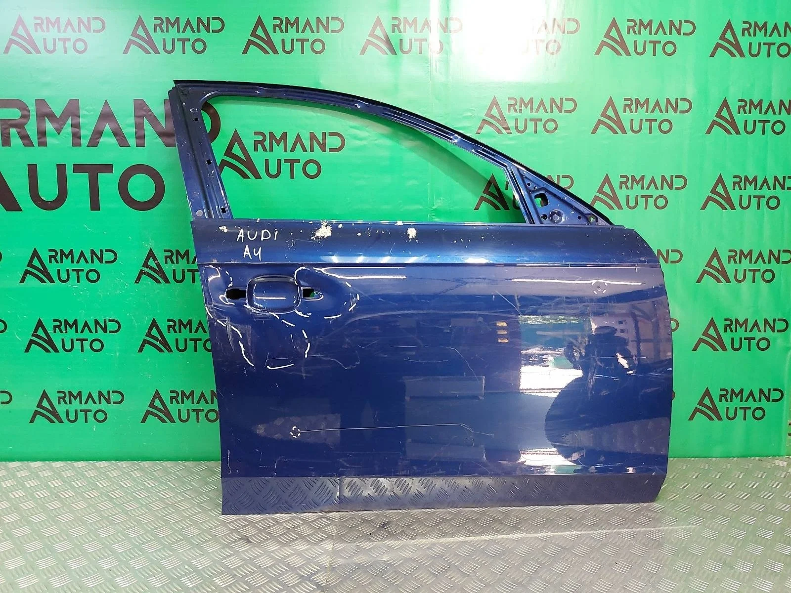 Дверь Audi A4 2007-2015 8K0831052J 4 B8, передняя правая