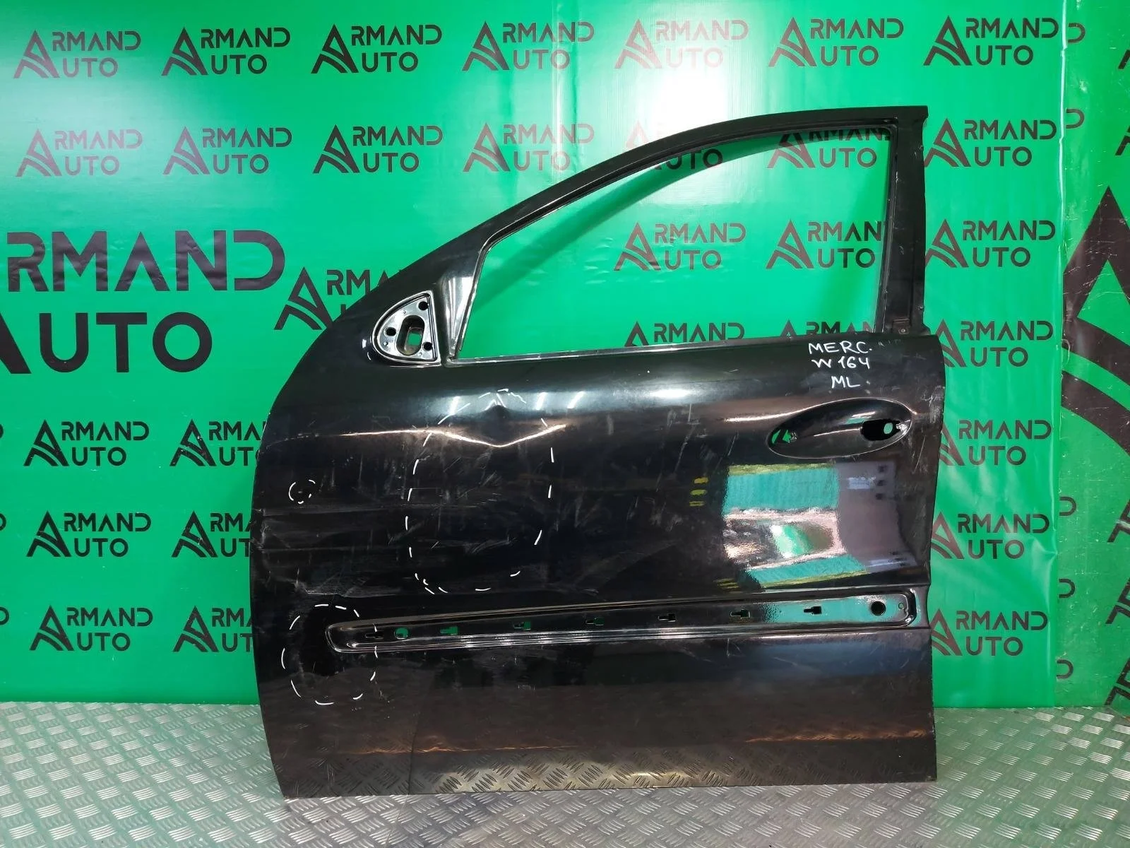 Дверь Mercedes ML-Class 2005-2011 A1647200105 W164, передняя левая