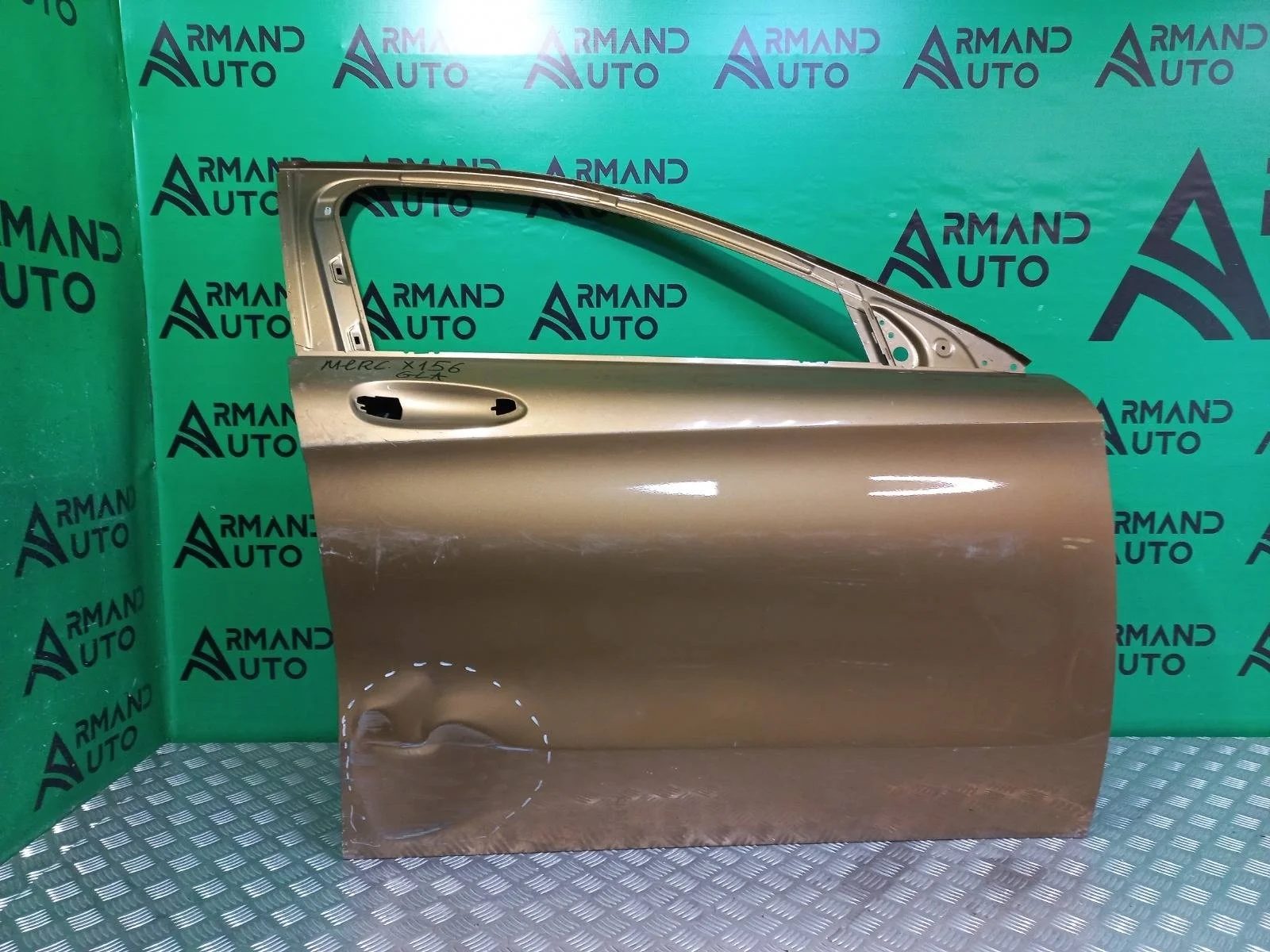 Дверь Mercedes GLA-Class 2013-2020 A1567200205 X156, передняя правая