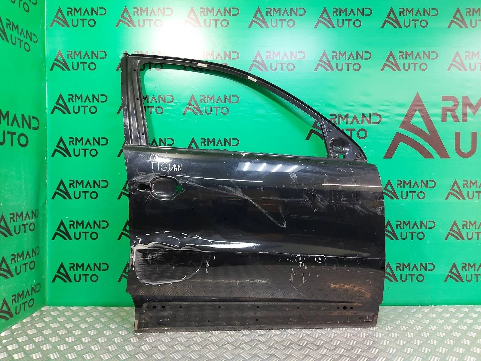 Дверь Volkswagen Tiguan 2007-2018 5N0831056B 1, передняя правая