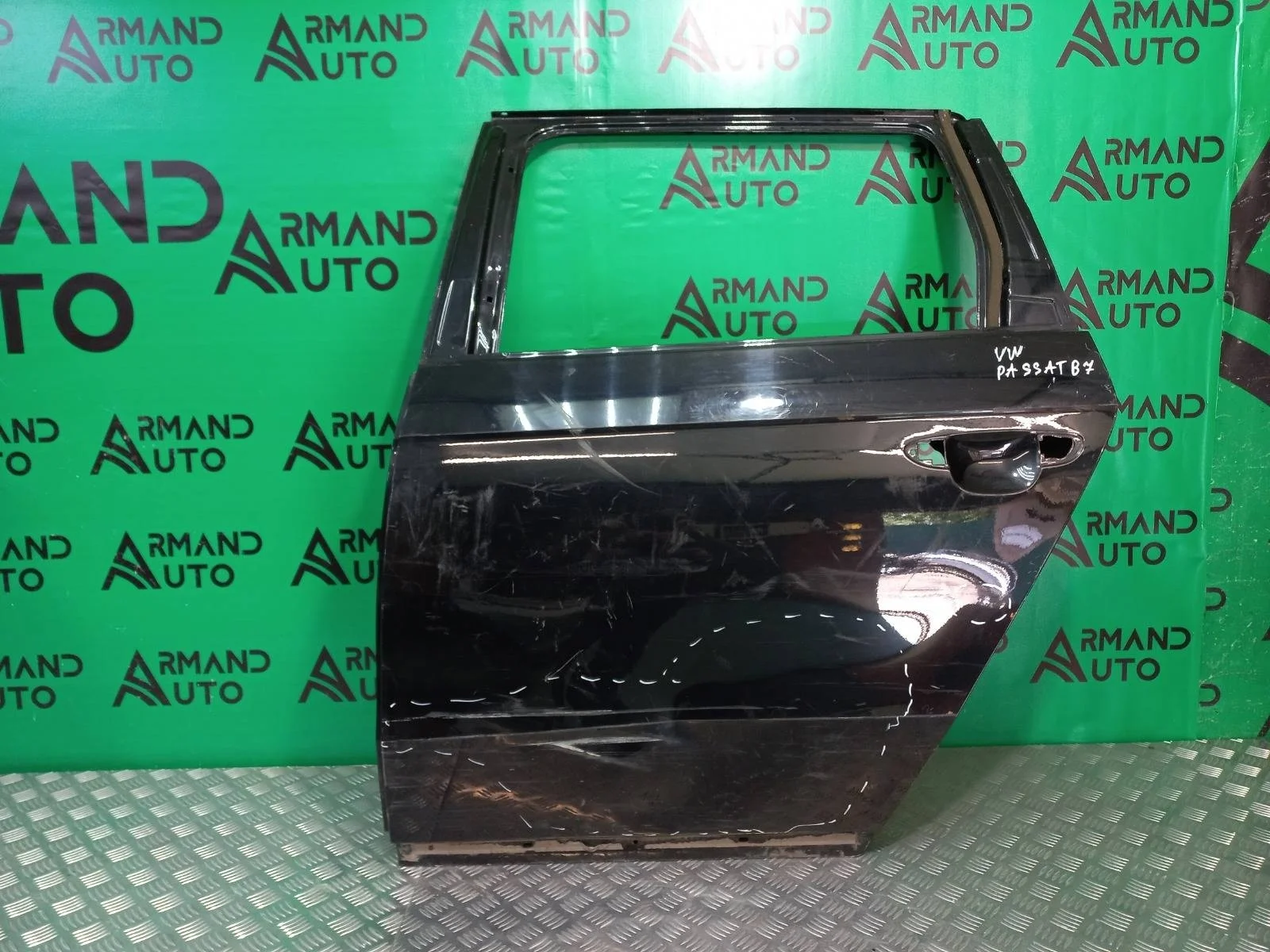 Дверь Volkswagen Passat 2011-2015 3AF833055 B7, задняя левая