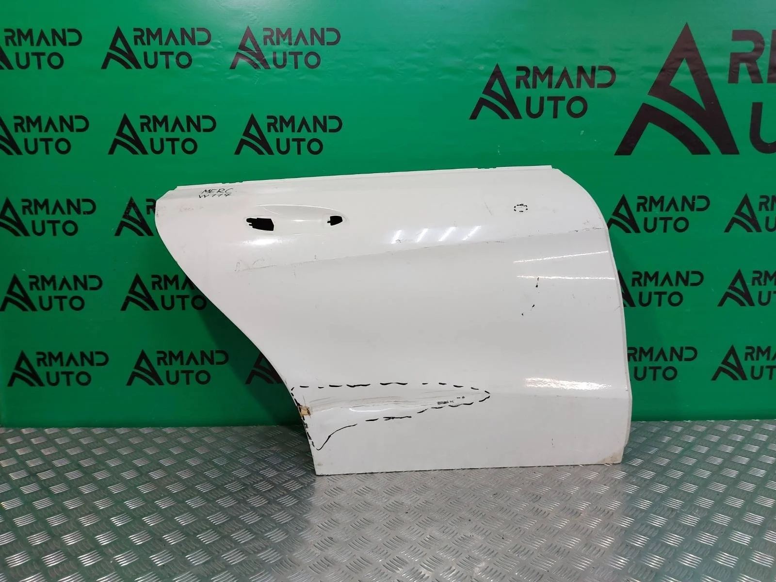 Дверь Mercedes CLA-Class 2013-2019 A1177300205 C117 X117, задняя правая