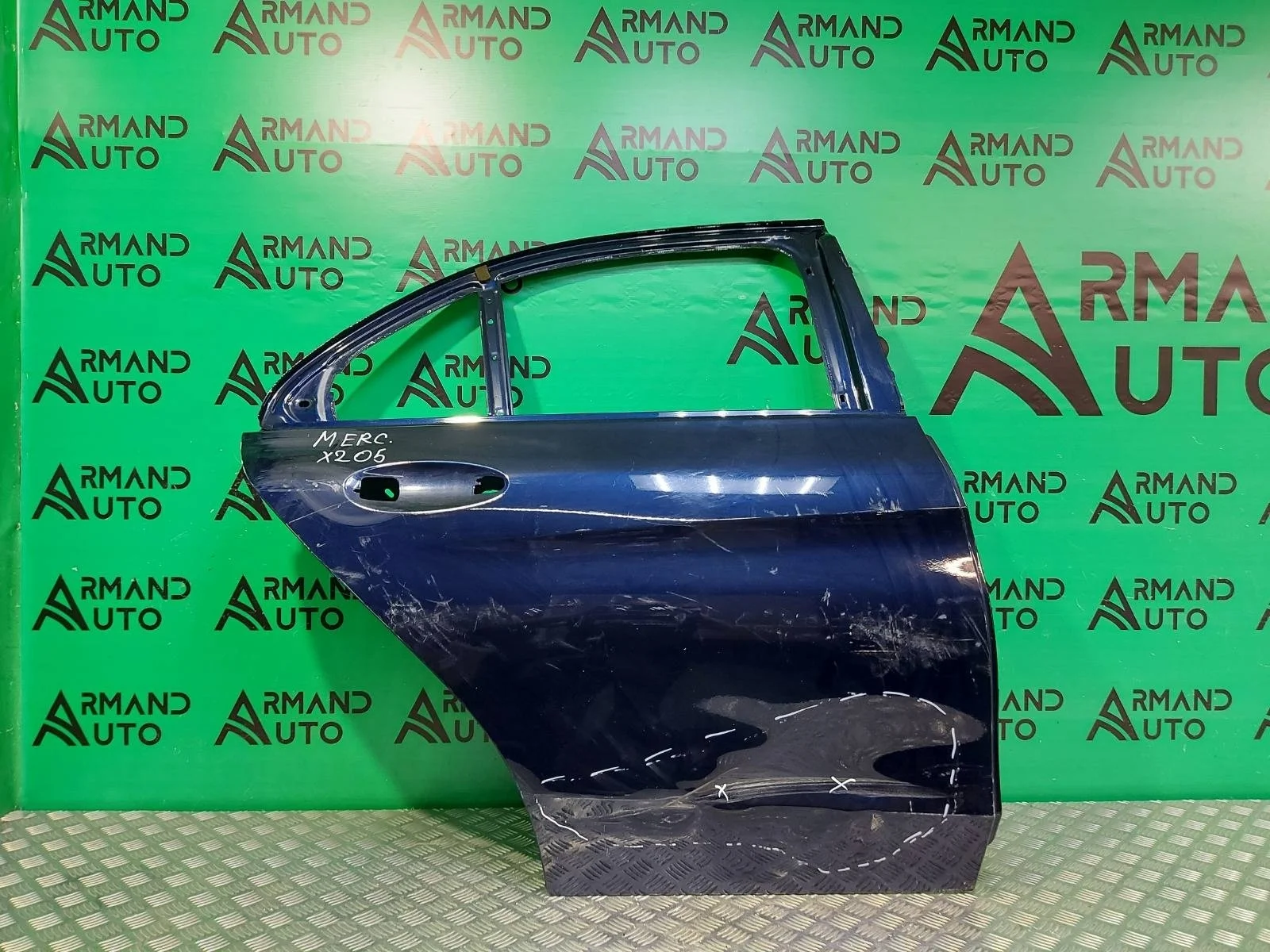 Дверь Mercedes C-Class 2014-2021 A2057300205 W205, задняя правая