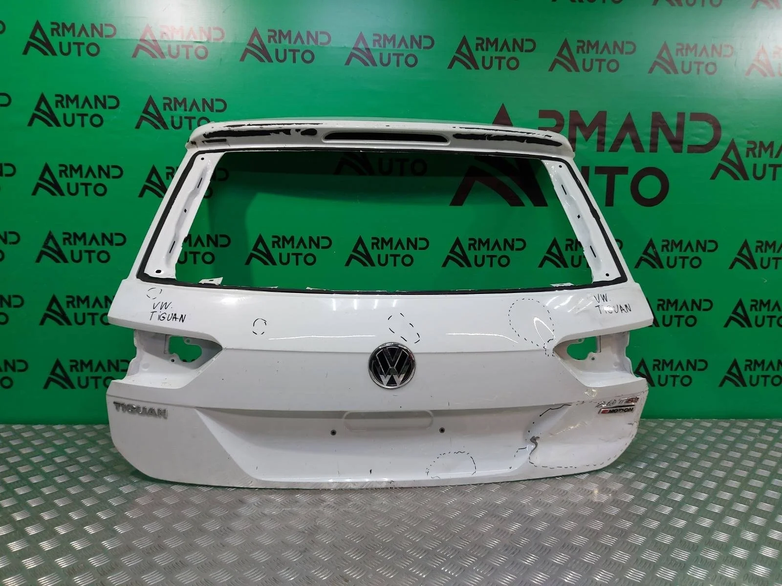 Дверь багажника Volkswagen Tiguan 2016-нв 5NA827025L 2