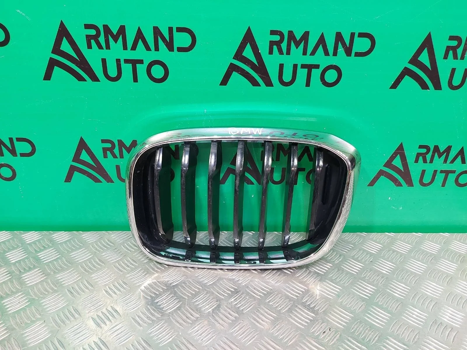 Решетка радиатора BMW X3 2017-2021 51137440853 G01, левая