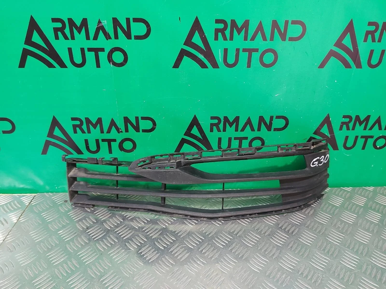 Решетка бампера BMW 5 series 2016-2020 51117385261 G30 G31, передняя левая
