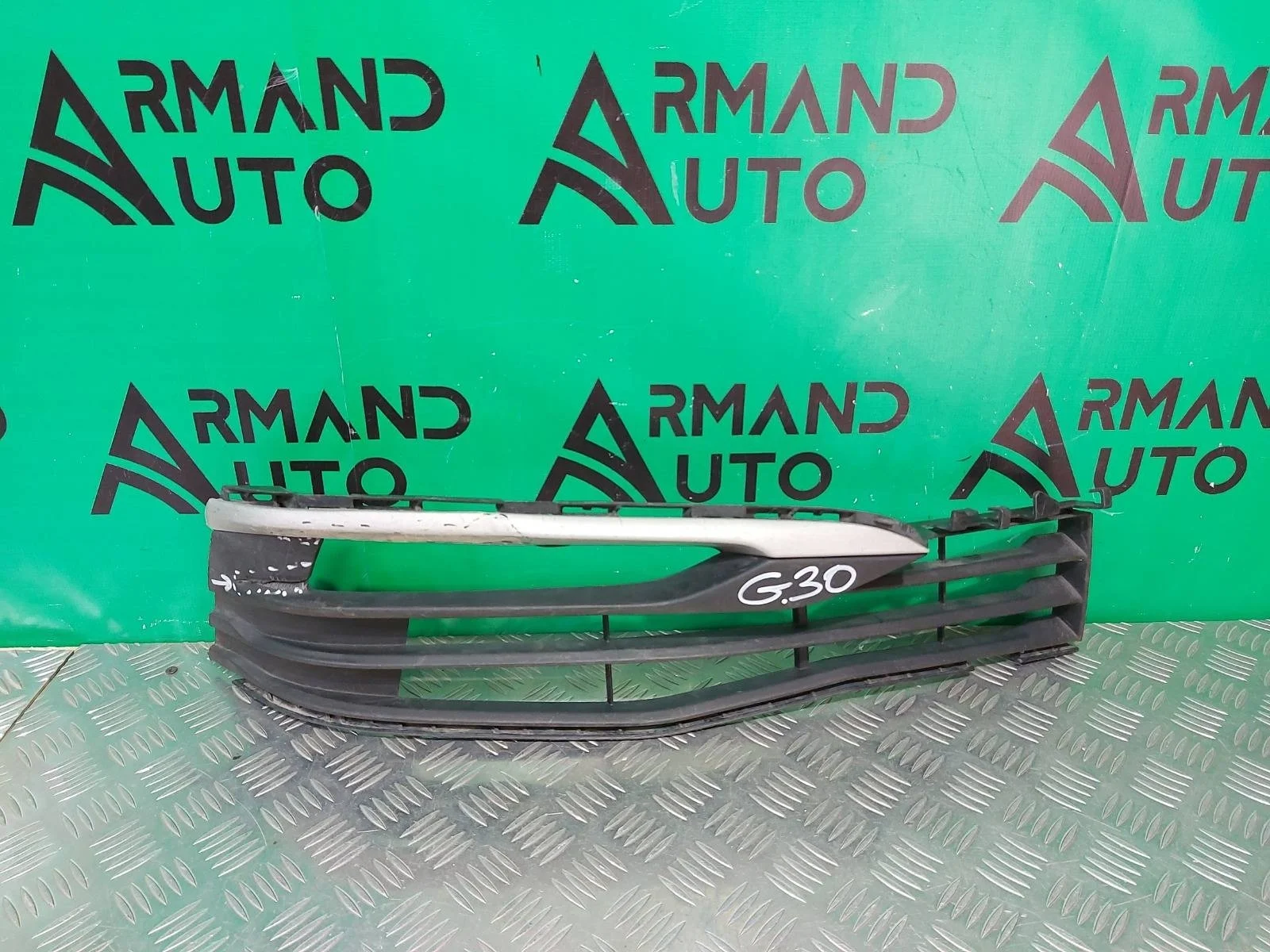 Решетка бампера BMW 5 series 2016-2020 51117385262 G30 G31, передняя правая