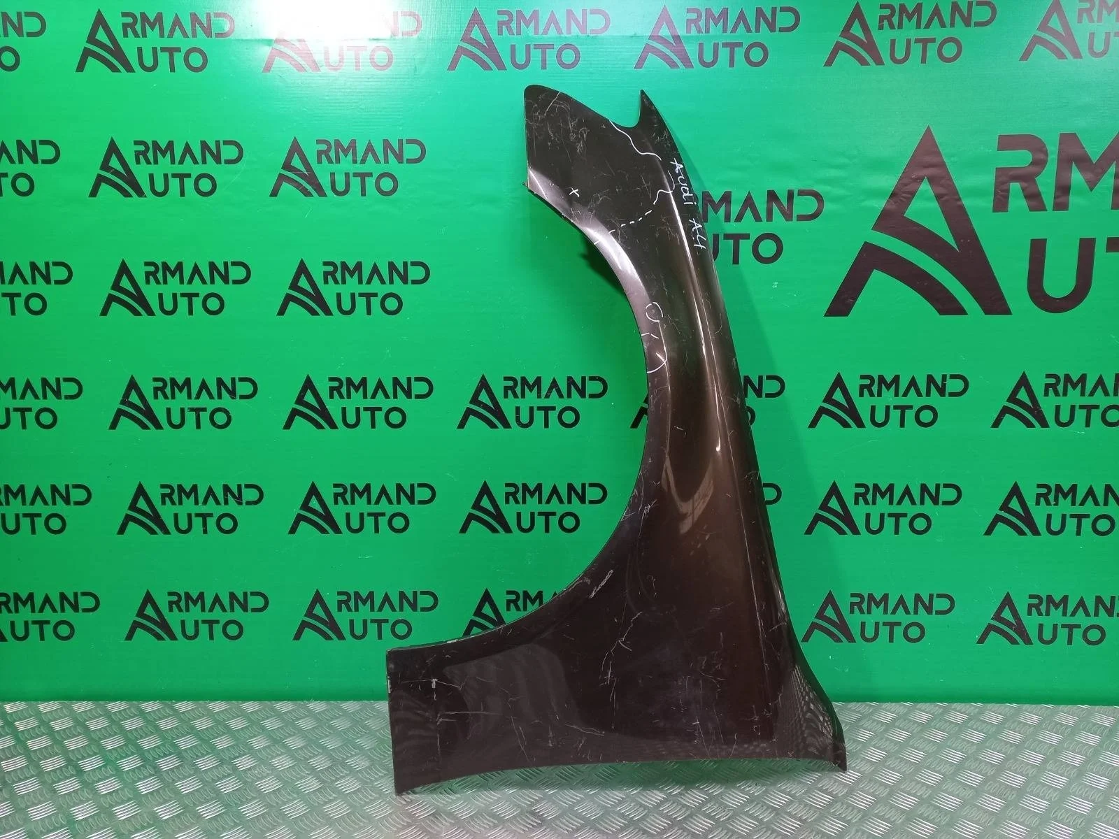 Крыло Audi A4 2007-2011 8K0821105A 4 B8, переднее левое