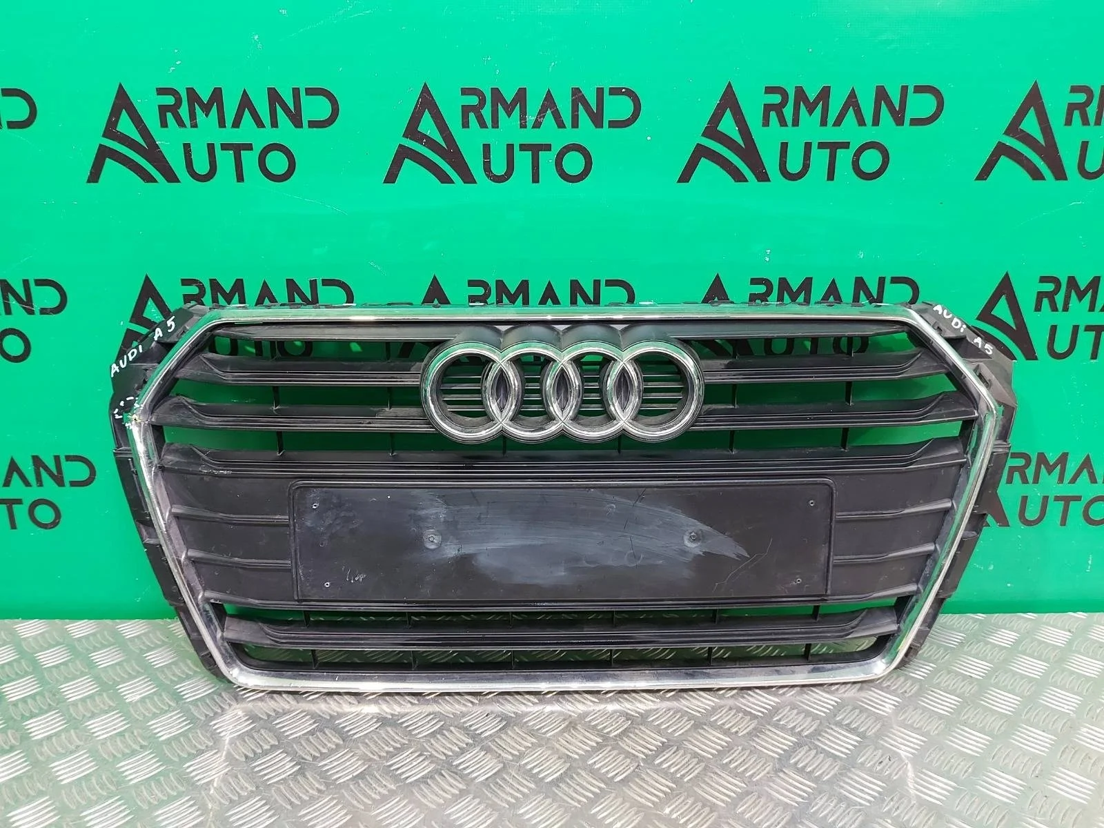 Решетка радиатора Audi A4 2015-2020 8W08536513FZ 5 B9