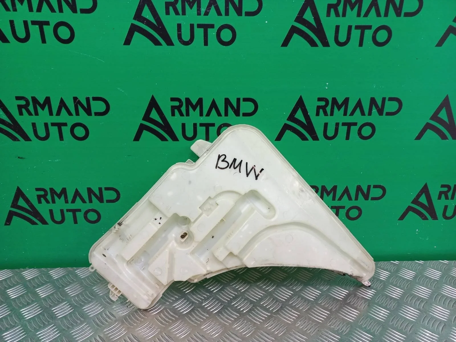 Бачок стеклоомывателя BMW 3 series 2011-2020 61667241672 F30 F31