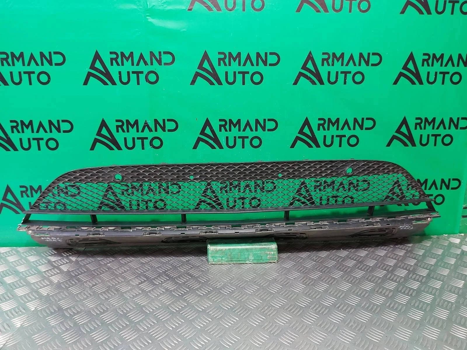 Решетка бампера Mercedes GLC-Class 2015-2019 A2538852400 X253, передняя