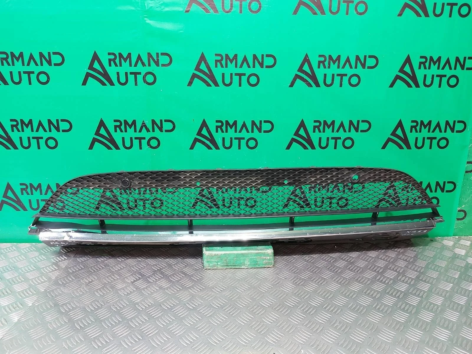 Решетка бампера Mercedes GLC-Class 2015-2019 A2538852400 X253, передняя