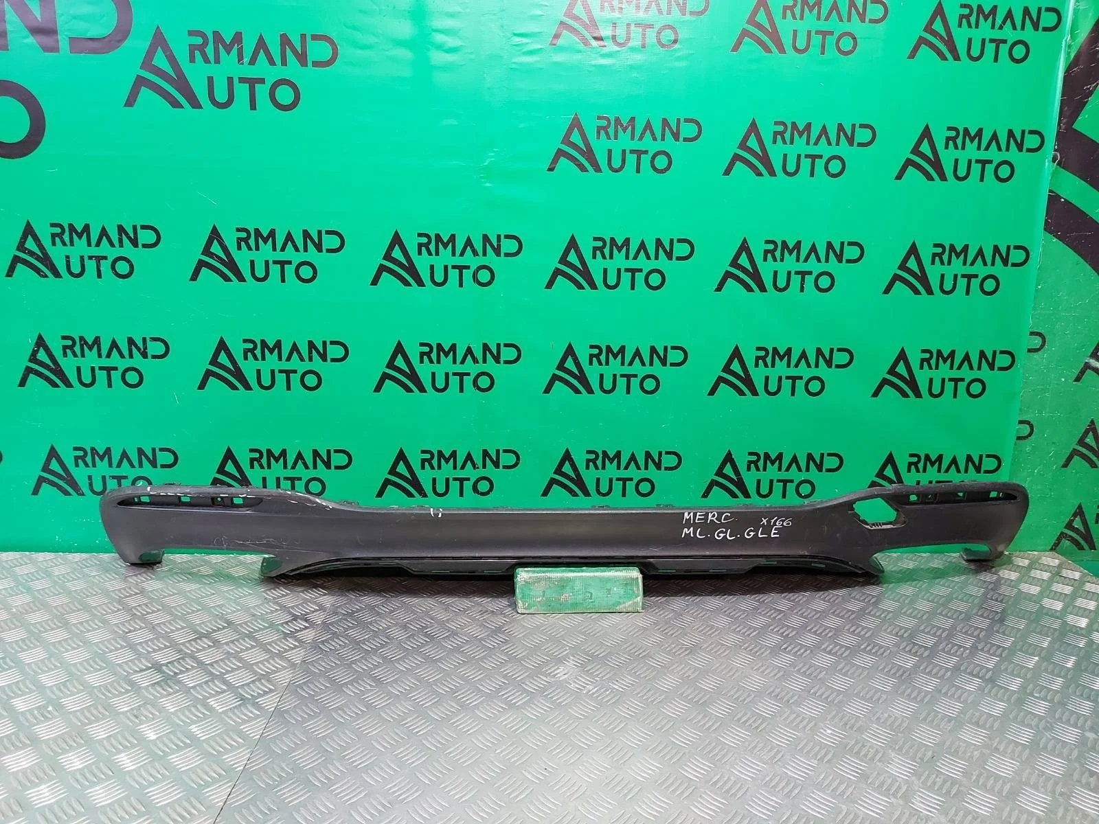 Юбка бампера Mercedes M ML GLE-Class 2015-2018 A1668851138 W166, задняя
