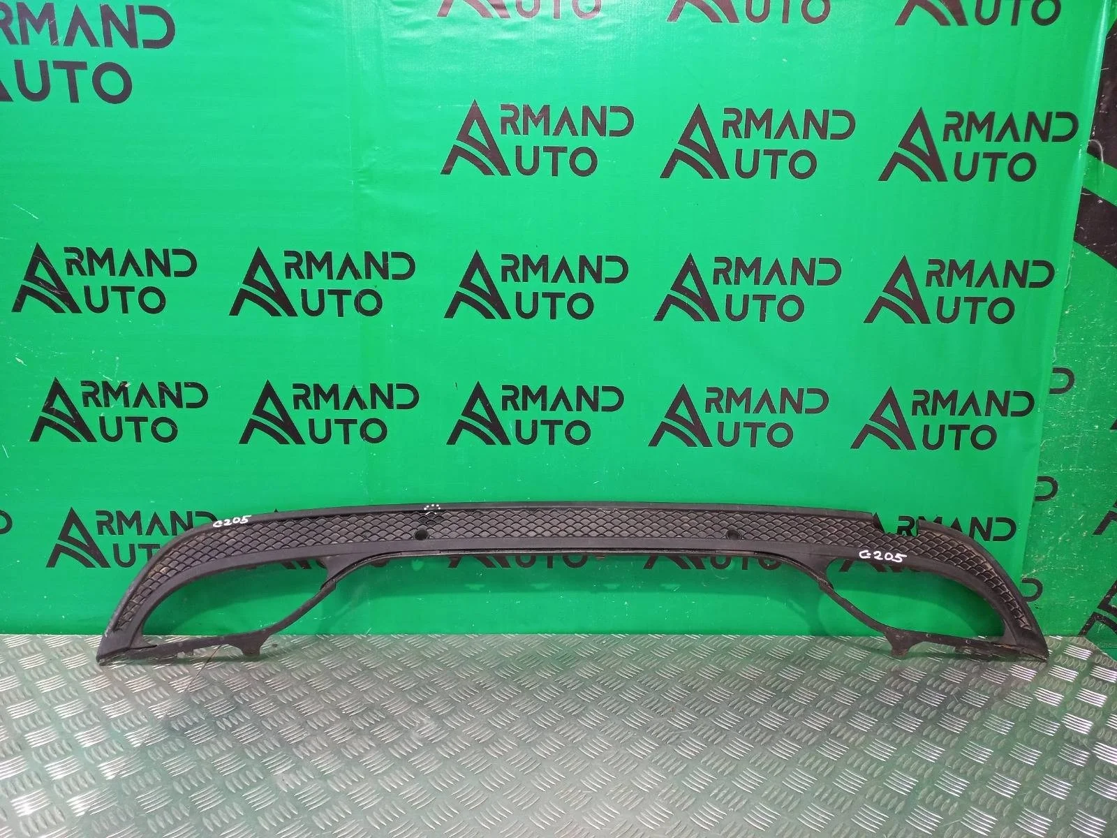 Накладка бампера Mercedes C-Class 2014-2018 A2058856238 W205, задняя
