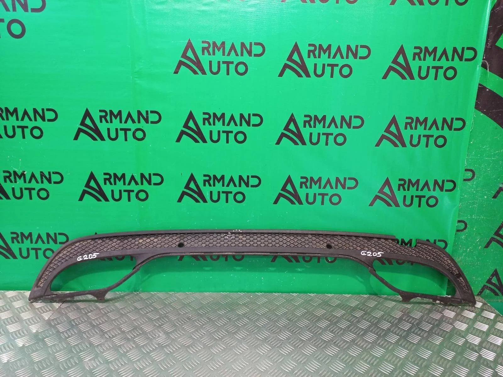 Накладка бампера Mercedes C-Class 2014-2018 A2058856238 W205, задняя