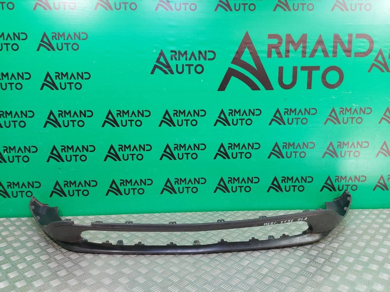 Юбка бампера Mercedes GLA-Class 2013-2017 A1568850625 X156, передняя