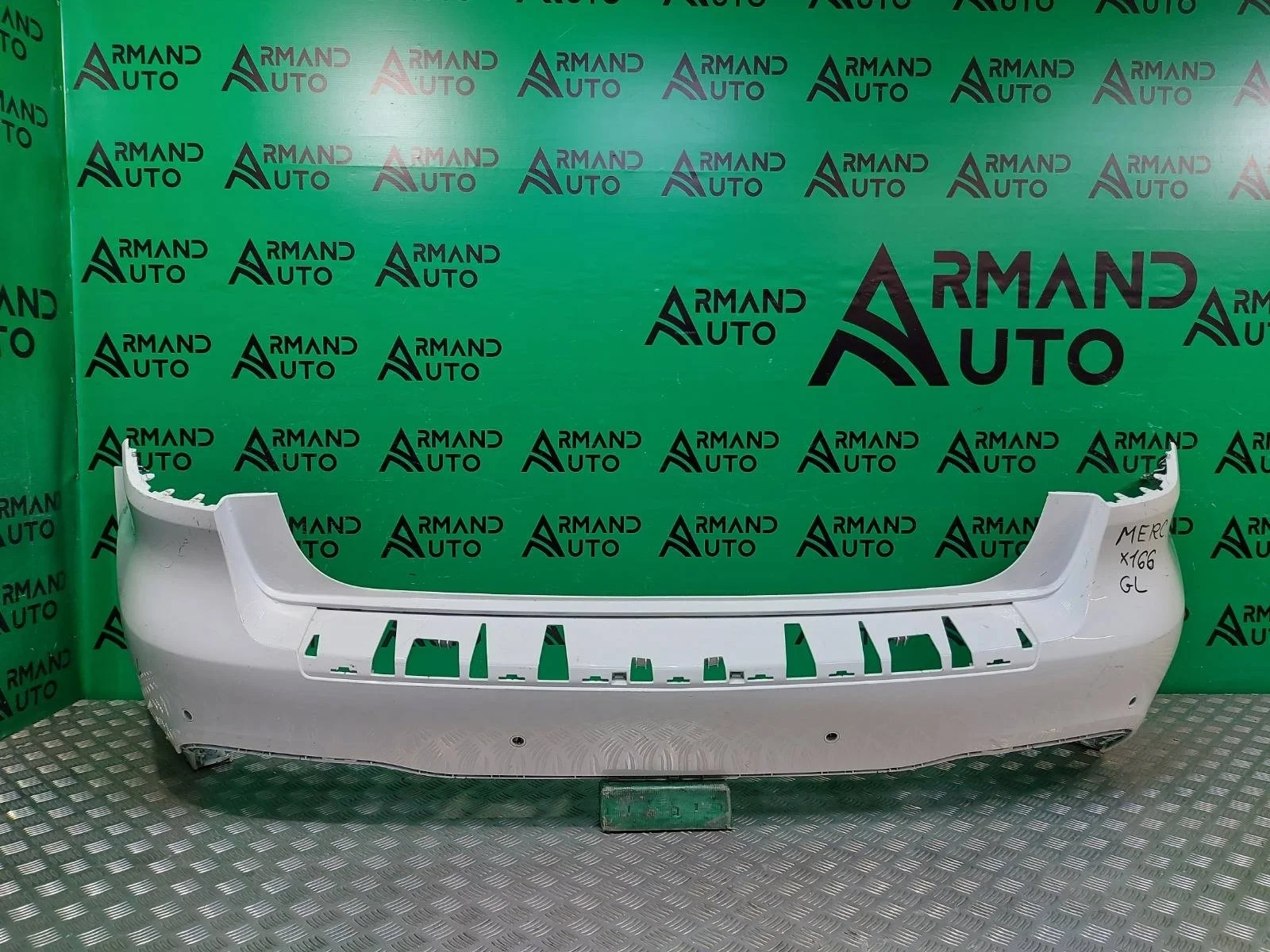 Бампер Mercedes GL GLS-Class 2015-2019 A16688559009999 X166, задний