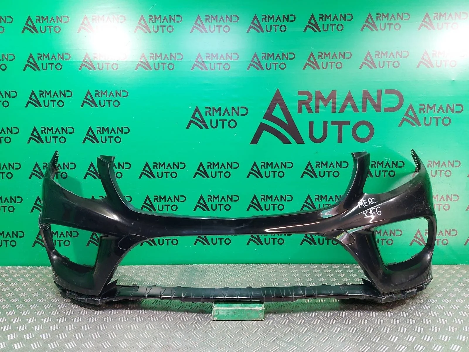 Бампер Mercedes M ML GLE-Class 2015-2018 A16688516389999 W166, передний