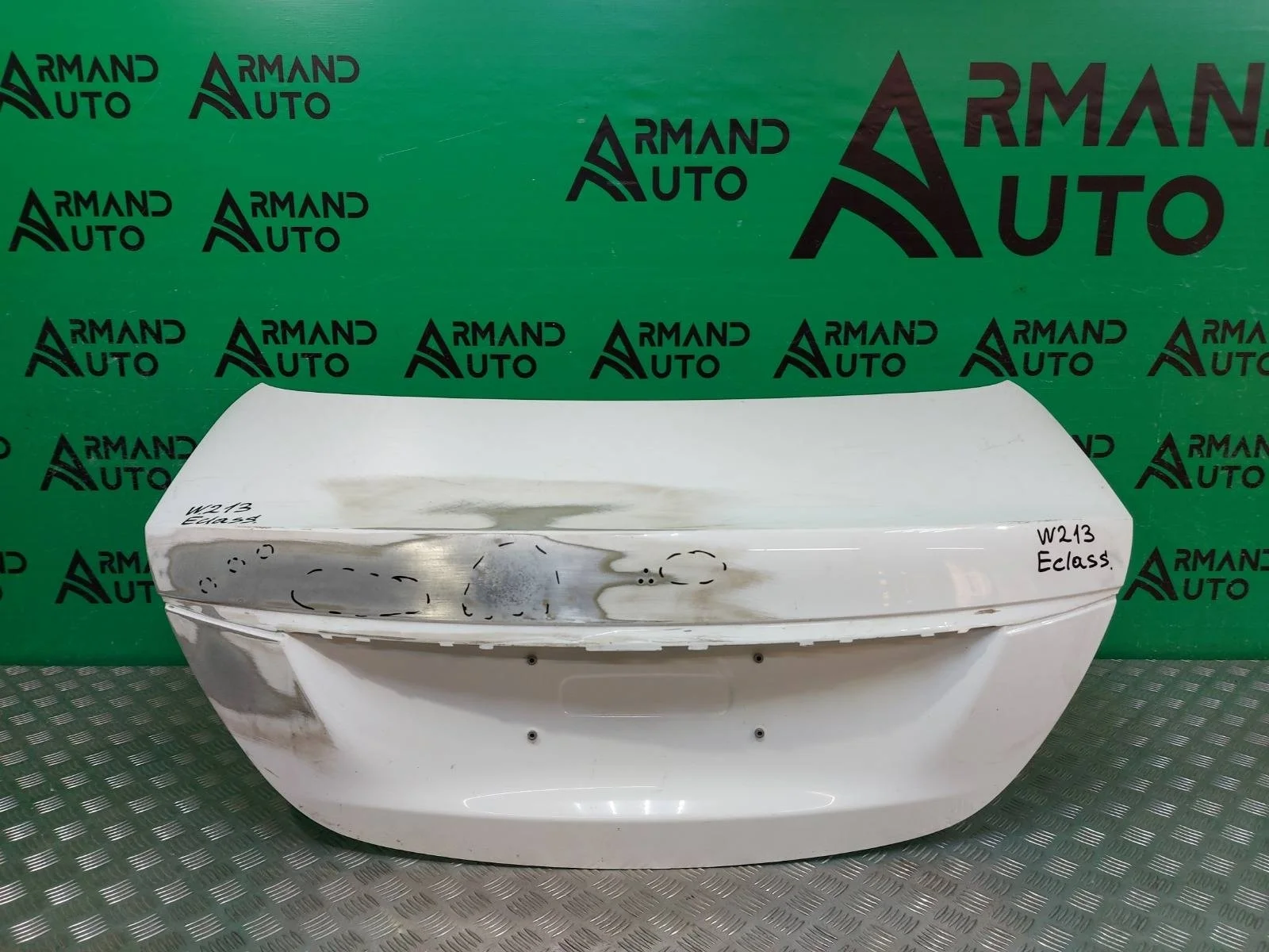 Крышка багажника Mercedes E-Class 2016-2020 A2137503400 W213