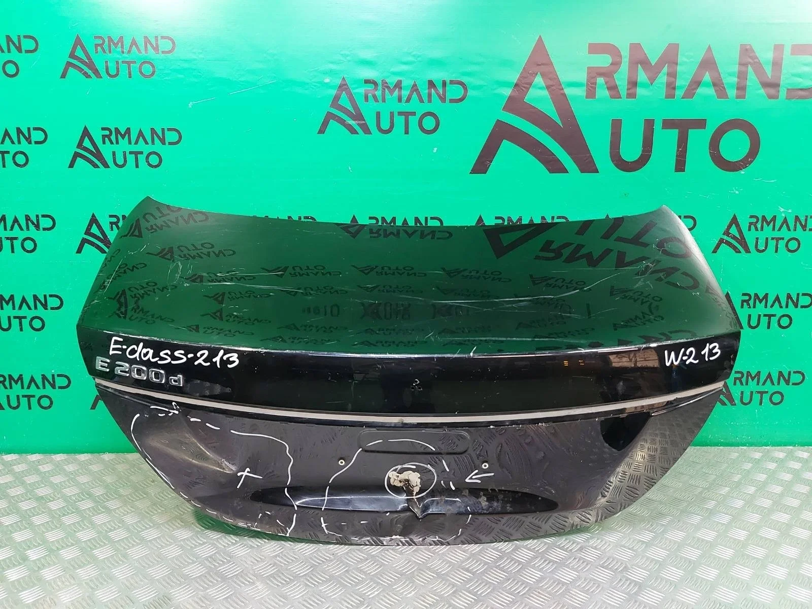 Крышка багажника Mercedes E-Class 2016-2020 A2137503400 W213