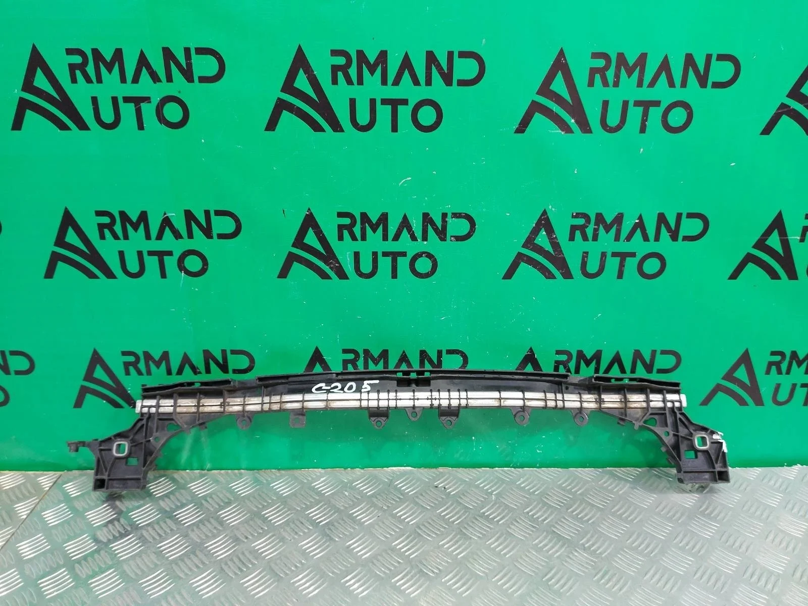 Кронштейн радиатора MERCEDES C-Class 2014-2021 A2056204101 W205