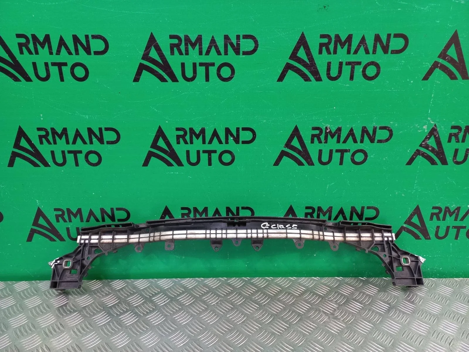 Кронштейн радиатора Mercedes C-Class 2014-2021 A2056204101 W205