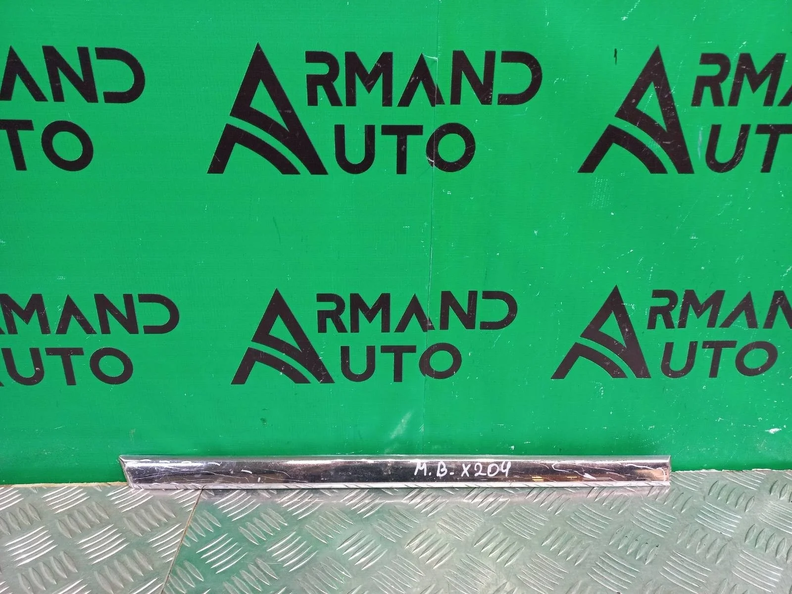Молдинг двери Mercedes GLK-Class 2008-2015 A2047300480 X204, задний правый