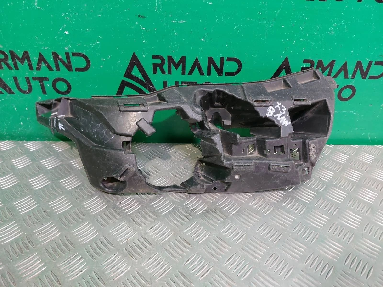 Кронштейн птф BMW X4 2014-2018 51118064117 F26, правый