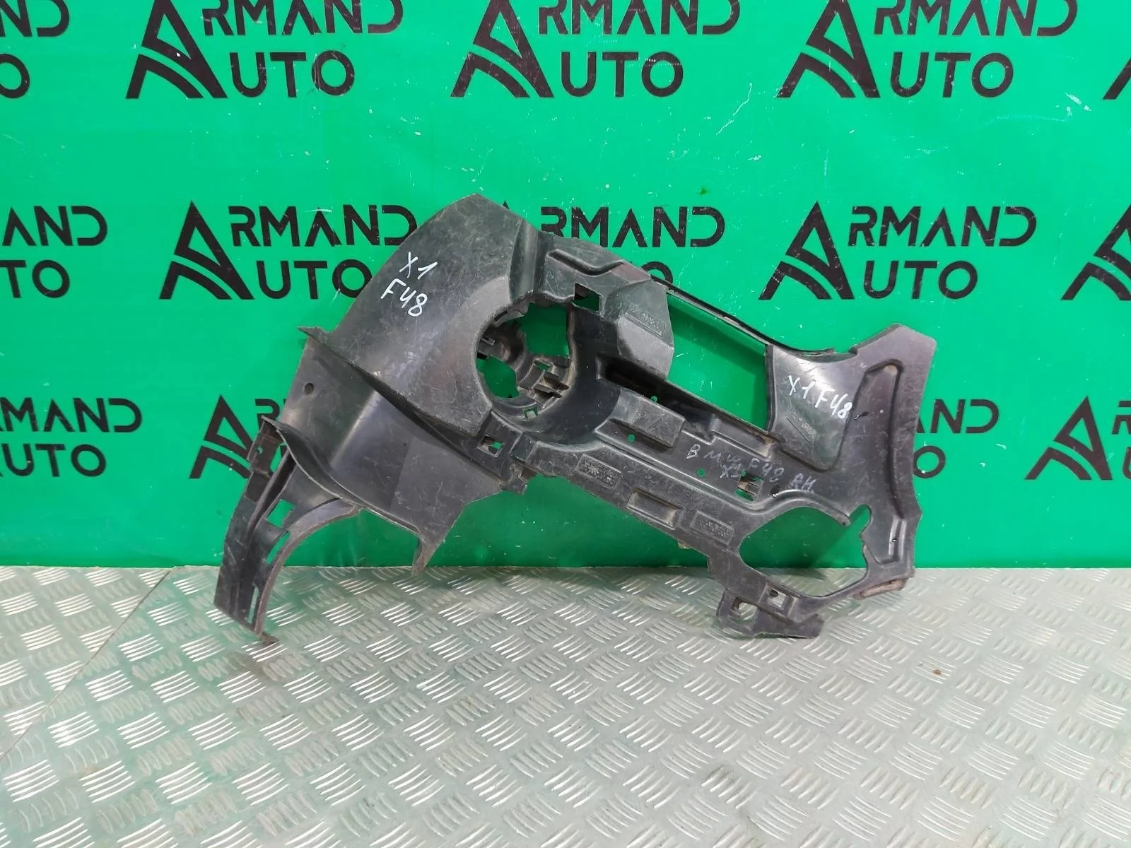 Кронштейн птф BMW X1 2015-2019 51117354820 F48, правый