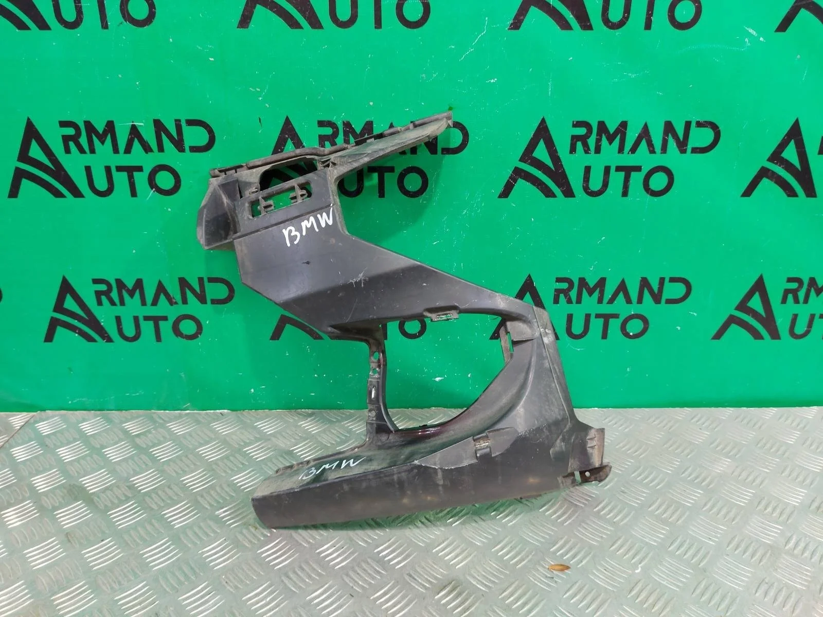 Кронштейн бампера BMW 5 series 2009-2013 51117248036 F07 GT, передний левый