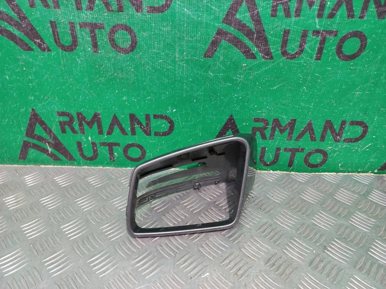 Крышка зеркала Mercedes E-Class 2009-2016 A24681101609650 W212, левая