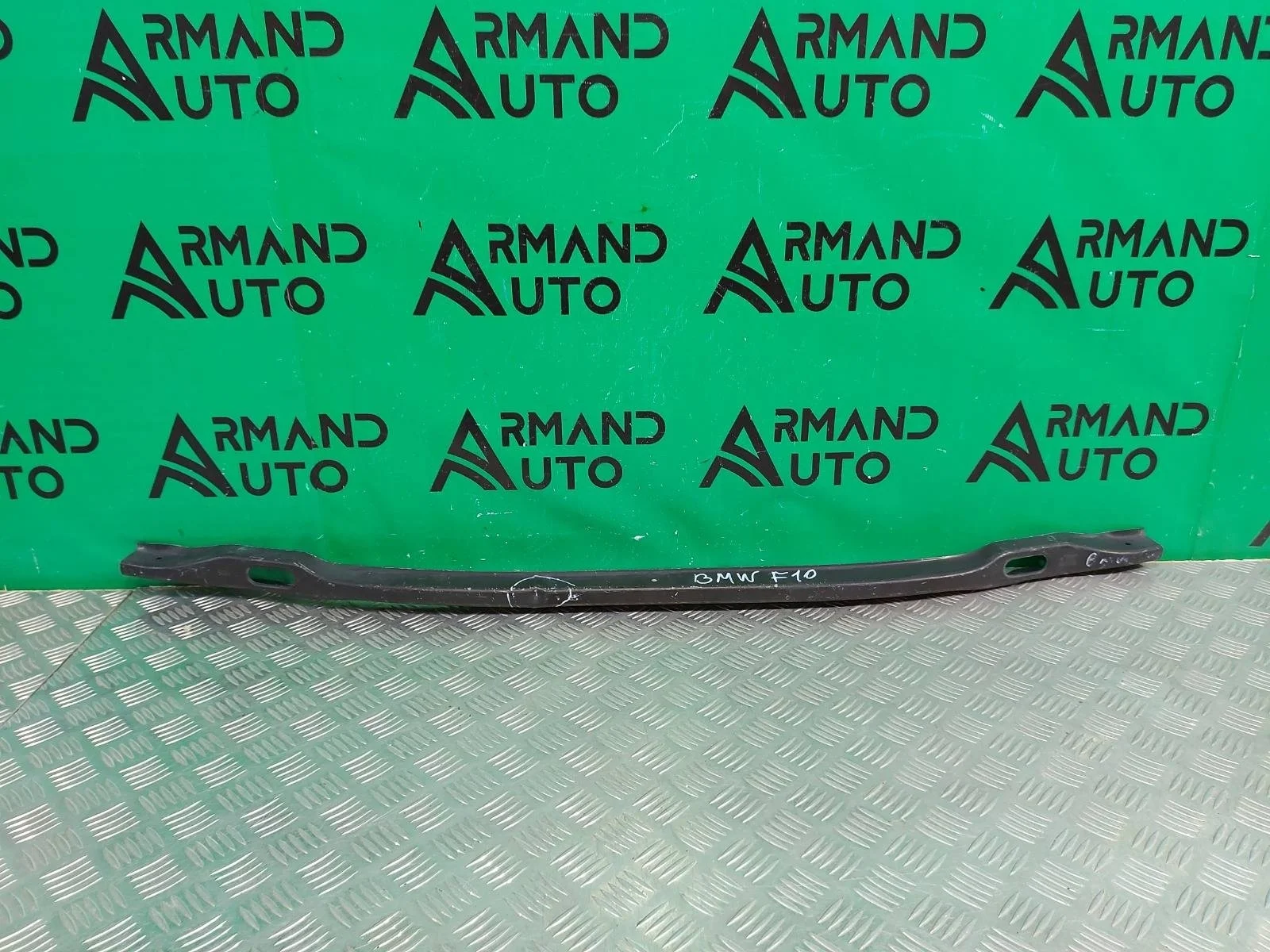 Усилитель бампера нижний BMW 5 series 2009-2017 51117203078 F10 F11, передний