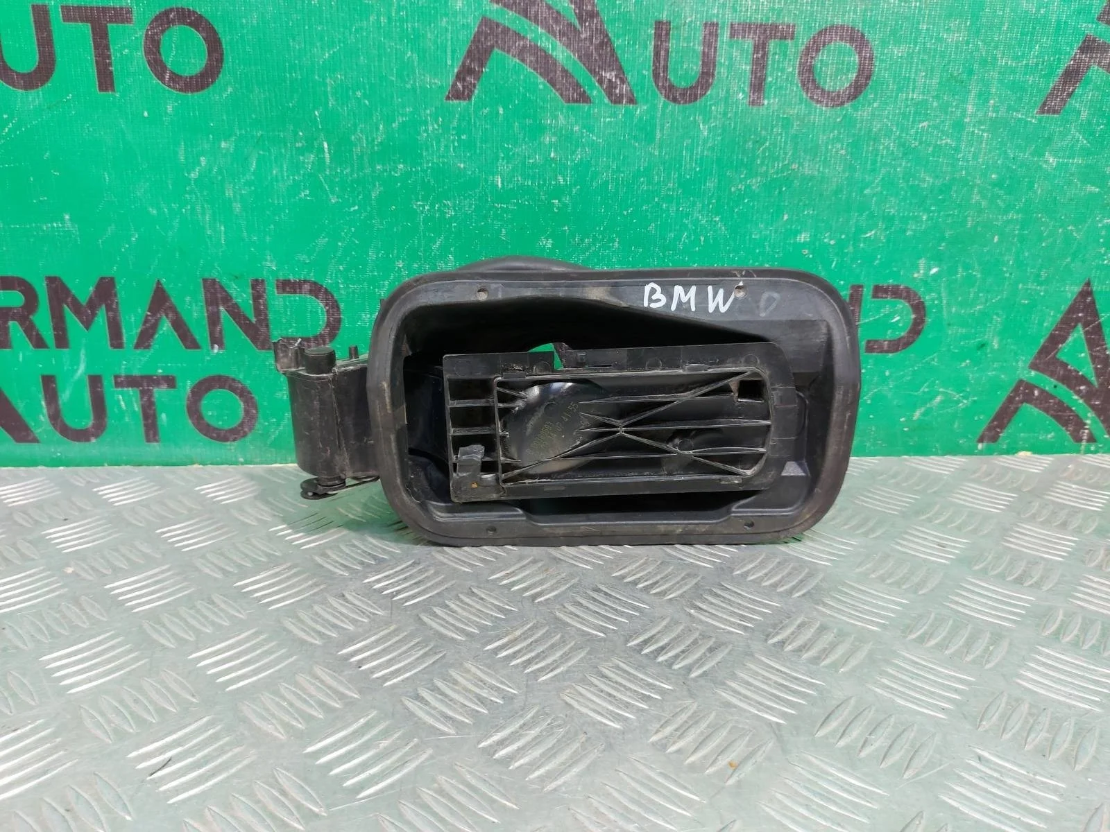 Лючок бензобака BMW 3 series 2011-2020 51177238100 F30 F31