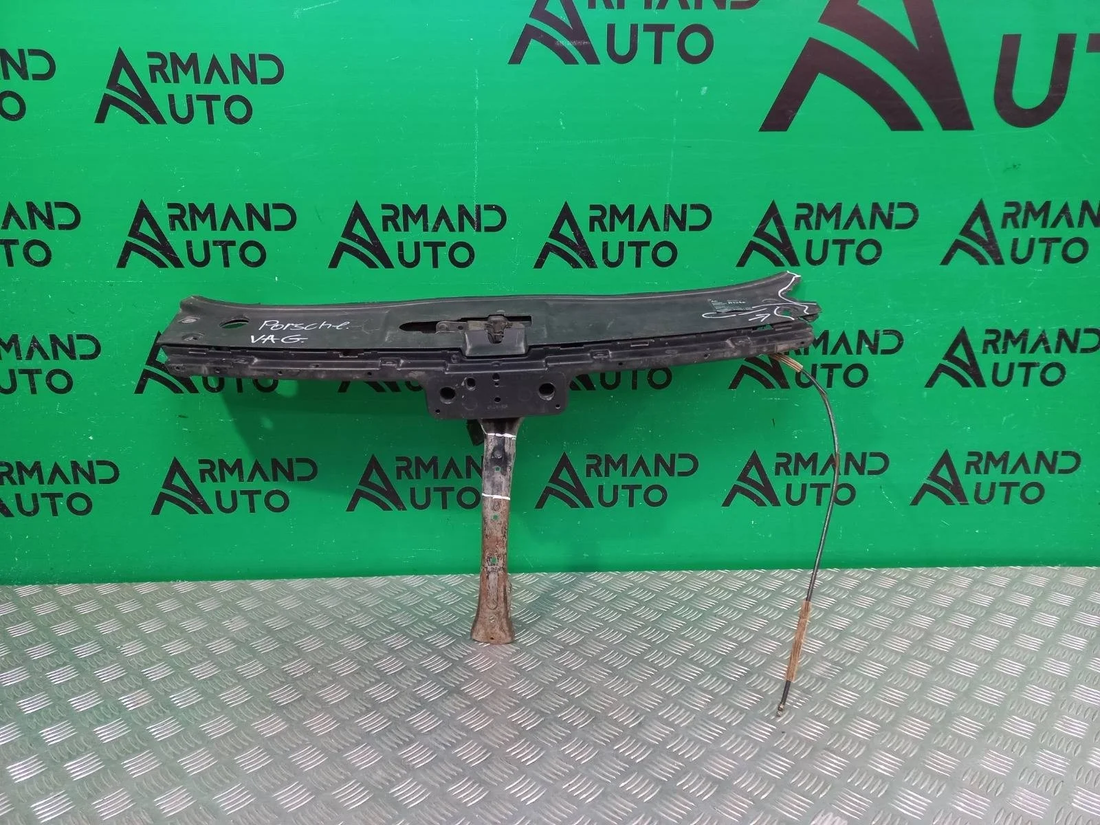 Панель передняя (суппорт радиатора) верхняя Volkswagen Touareg 2002-2010 7L0805594R 1