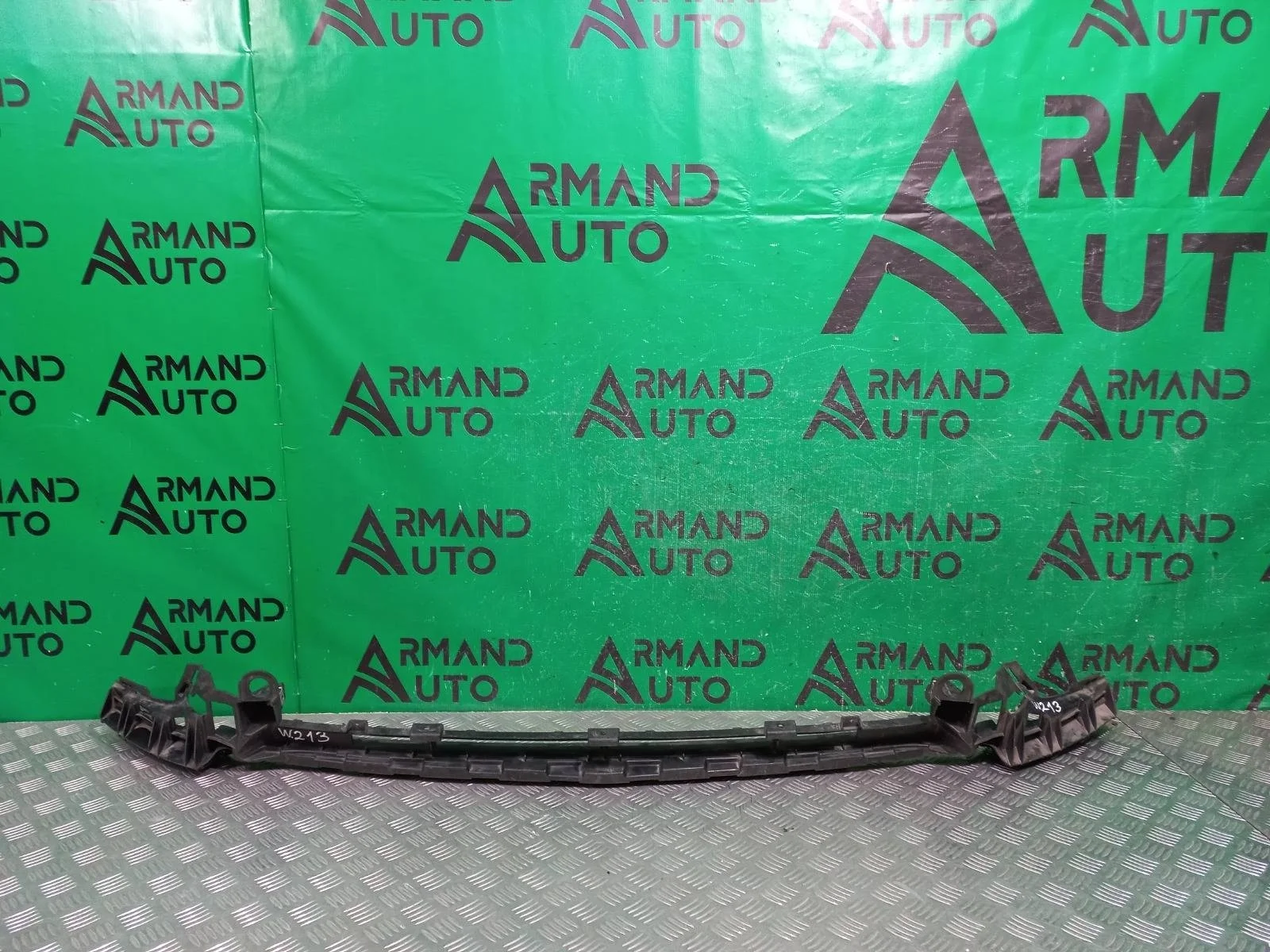 Кронштейн бампера Mercedes E-Class 2016-2020 A2138852500 W213, передний