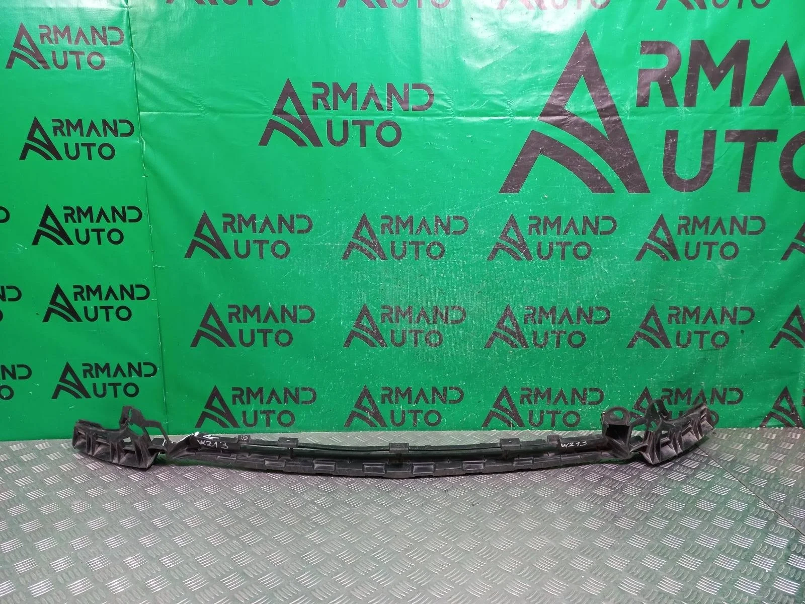 Кронштейн бампера Mercedes E-Class 2016-2020 A2138852500 W213, передний
