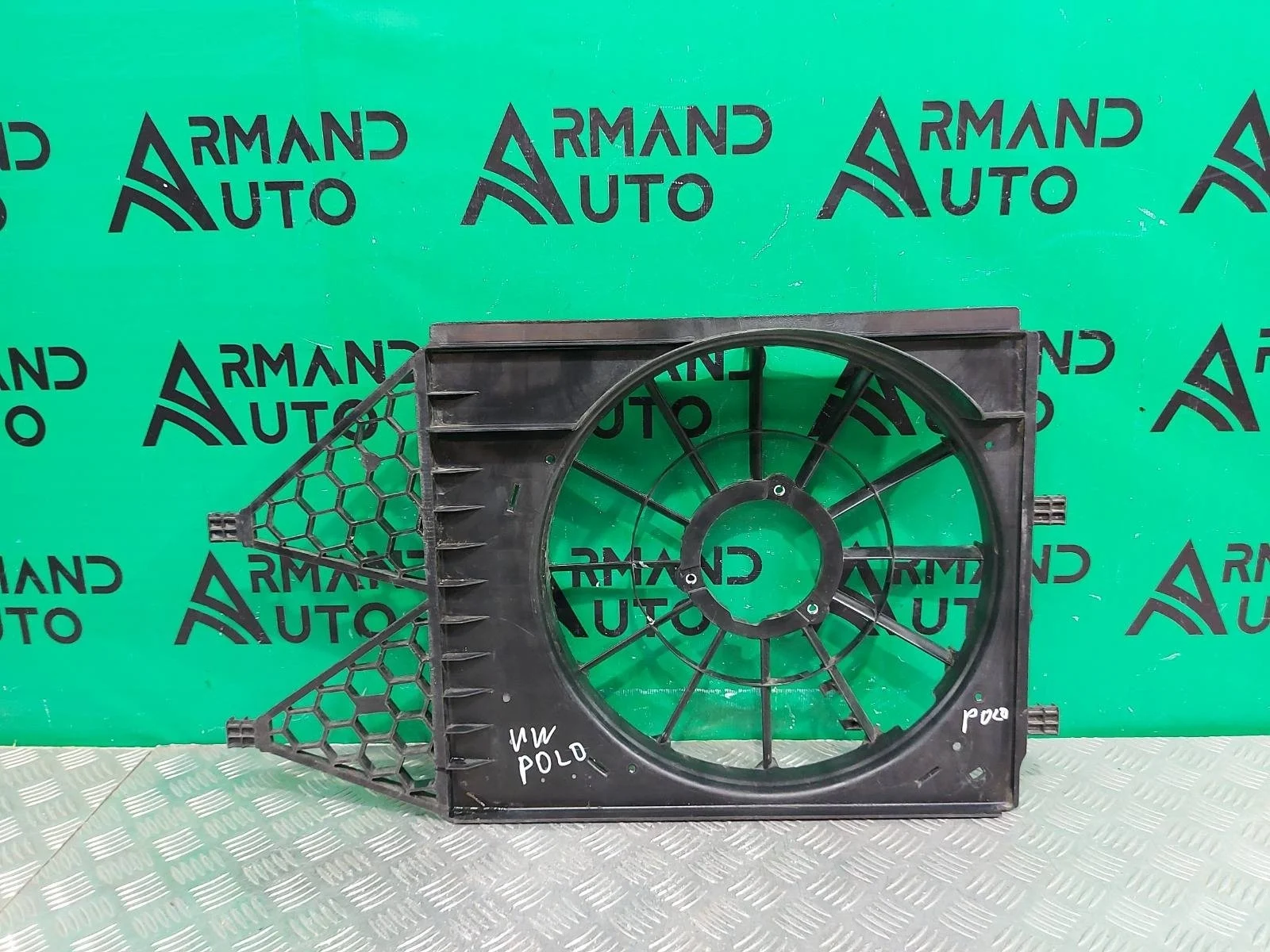 Диффузор вентилятора Volkswagen Polo 2009-2020 6RU121207B 5
