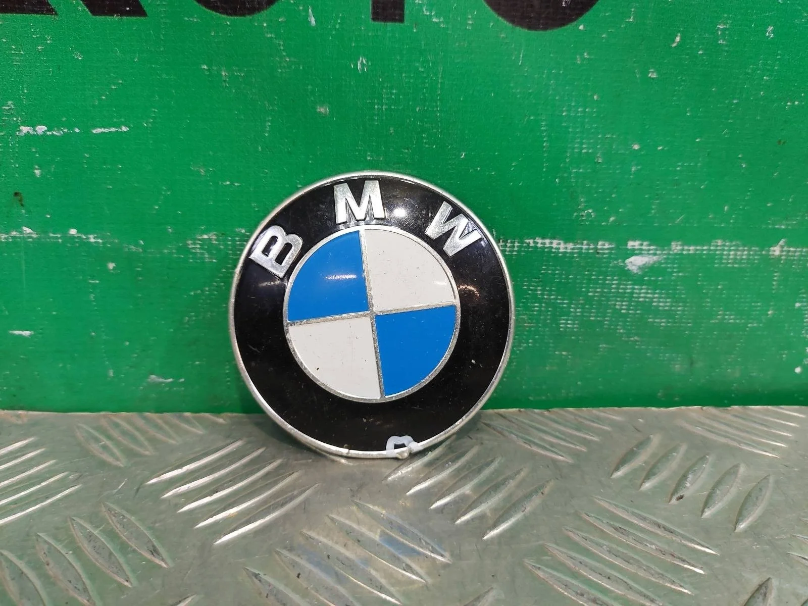 Эмблема BMW 7 series 2015-2022 51148132375 G11 G12, передняя