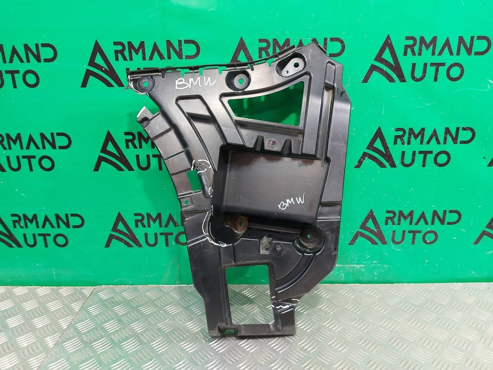 Кронштейн бампера BMW X3 2010-2014 51127210077 F25, задний левый